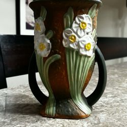 1930's Roseville Pottery Vase 7”H