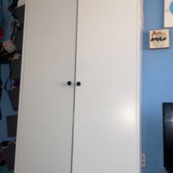Clothes Cabinet 