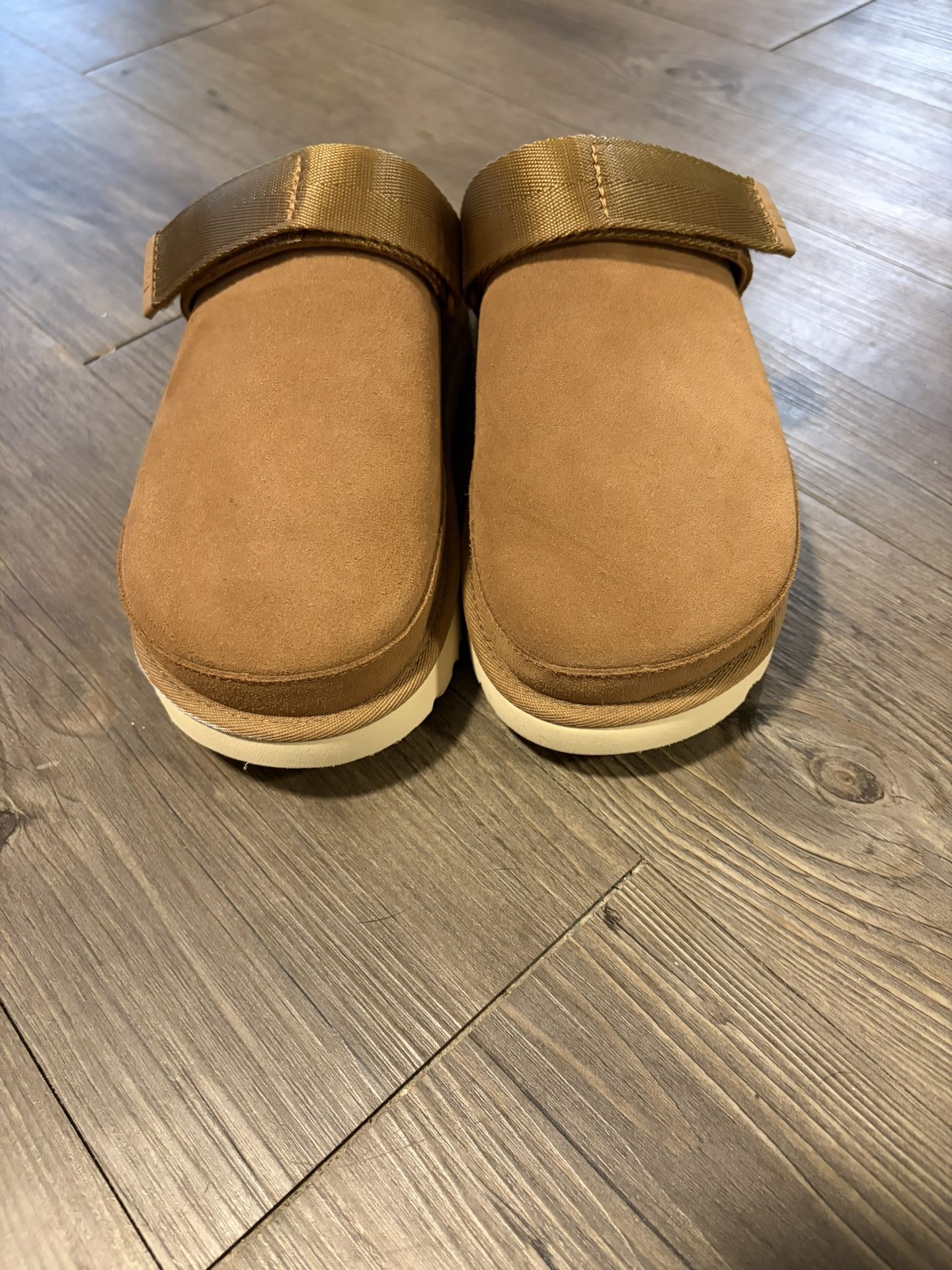 Ugg Slides Women’s Size 7.5