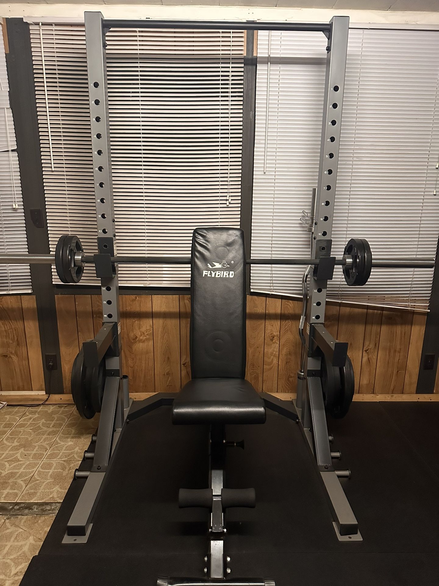 Cap Squat rack, Weights, Bar and Bench