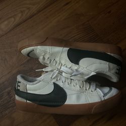 Nike Blazer Low jumbo 9.5 Mens 