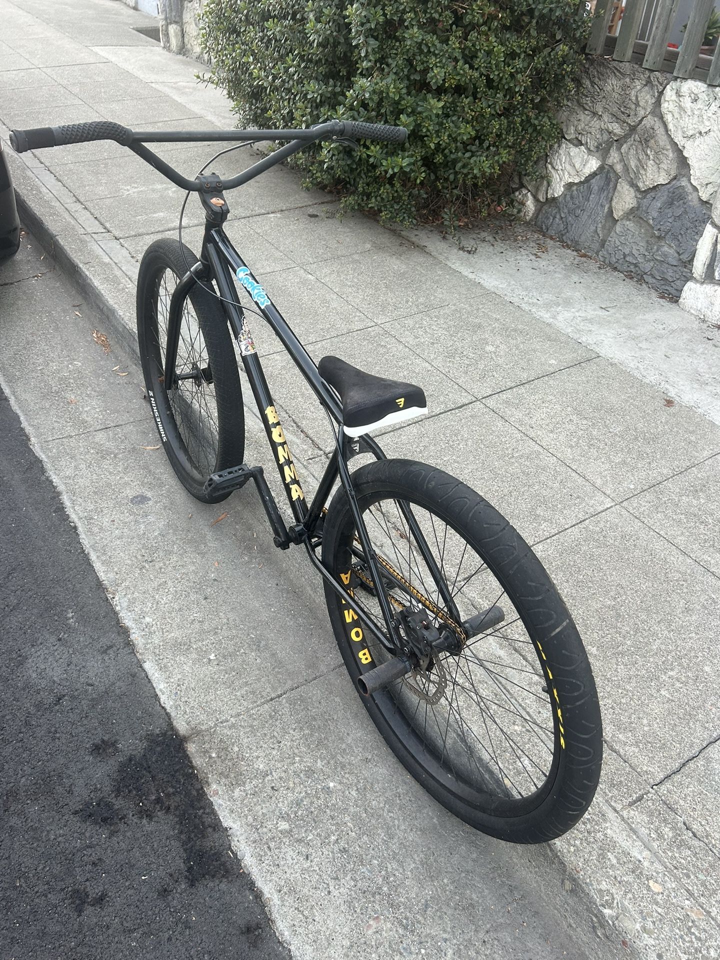 29” bomba all black 