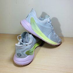 8.5 lululemon Blissfeel 2 Women's Running Shoes rare aesthetic Vapor Faded Zap Meadowsweet Pink colorway