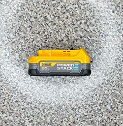 DEWALT 20V MAX POWERSTACK 1.7Ah Battery – New