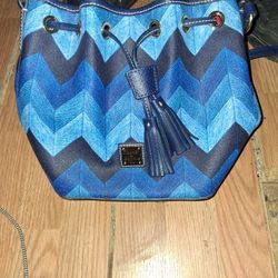 Dooney N BOURKE