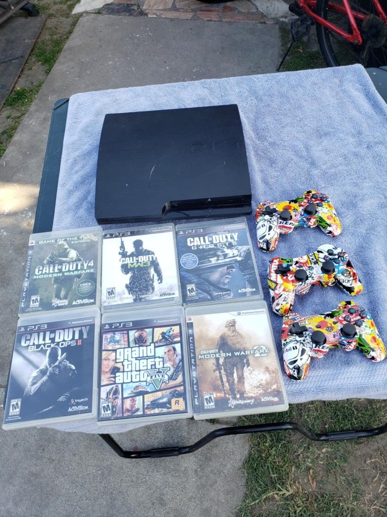 6 Games of choose, 3 Brand New controllers. Jailbreak Playstation 3 Slim 5000gb, PS3 With app you can download games or play disc Games any 6. $275!