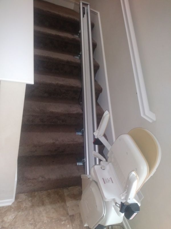 Acorn Stair lift for Sale in Hemet, CA OfferUp