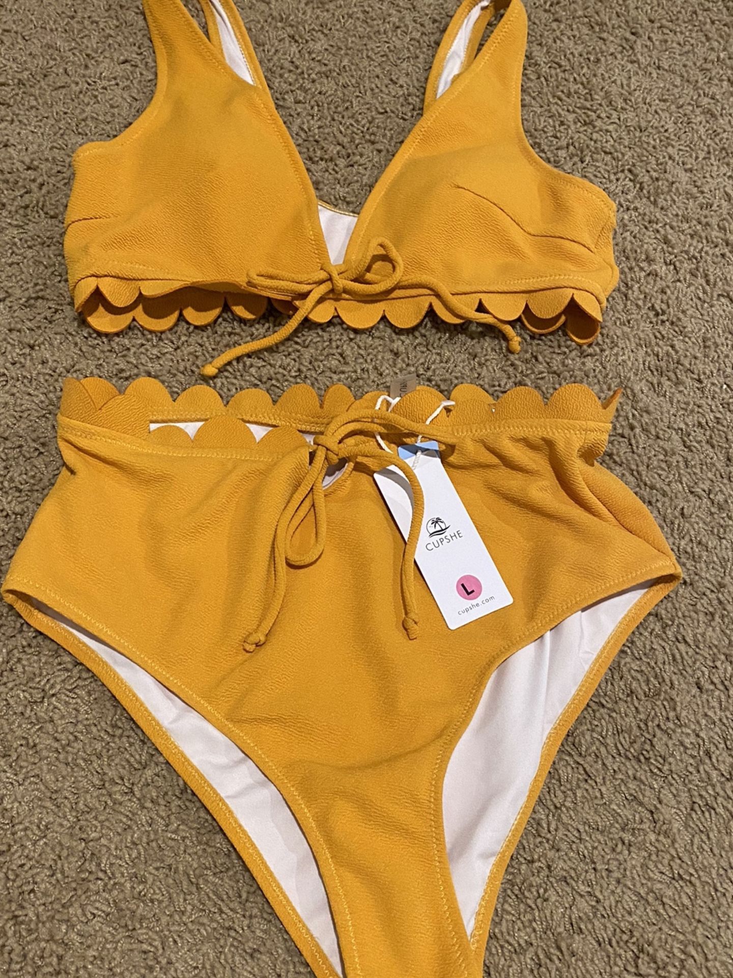 Yellow Cupshe Scalloped Bikini - L