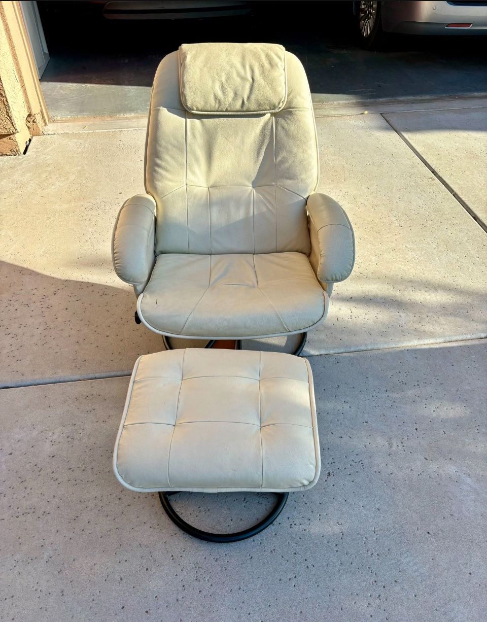 Copenhagen Recliner Chair & Ottoman