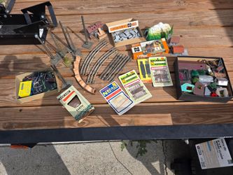 Vintage Train Set Layou Accessories