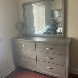 Queen Size Bob's Furniture Bed And Dresser With Mirror 