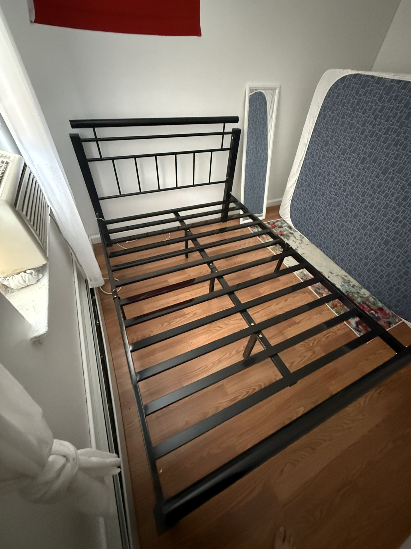 FULL SIZE BED FRAME