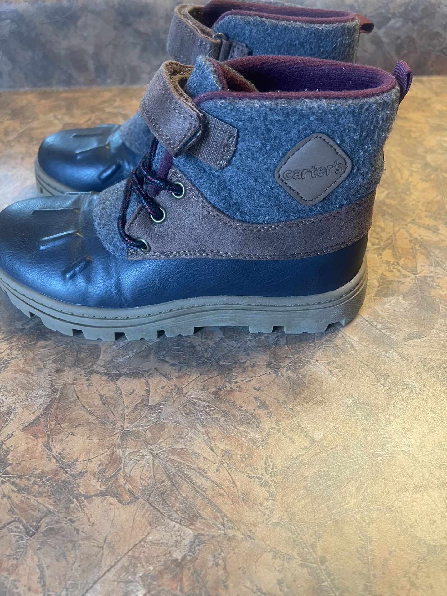 Kids Snow Boots. Size 2 Like New