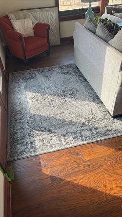 5’x7’ Gray Blue Distressed Area Rug