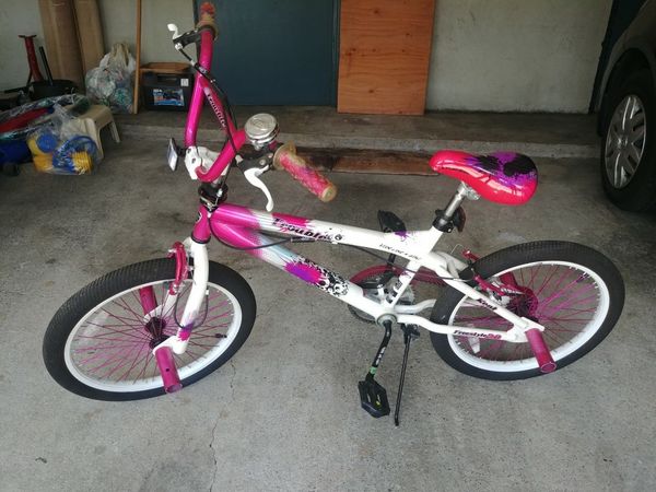 kent 20 inch trouble bmx bike