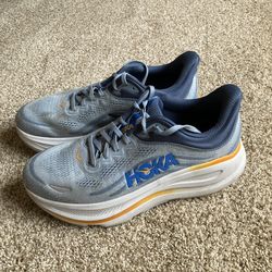 Very New Mens Hoka Bondi 9, size 9.5
