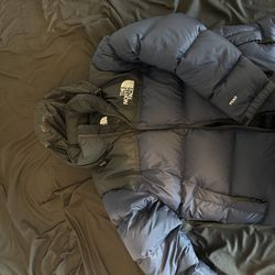 Northface puffer 700