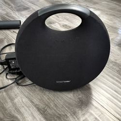 Harman Kardon Portable Bluetooth Speaker 