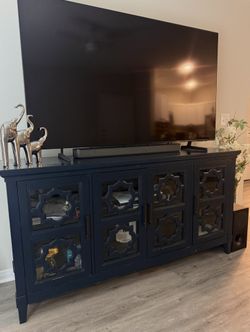 Living room shelf / Mueble De Sala O Para TV