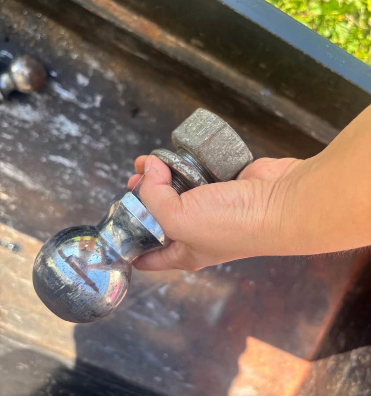 Hitch ball