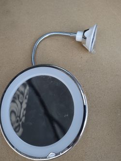 Magnifying Makeup Mirror With Light 