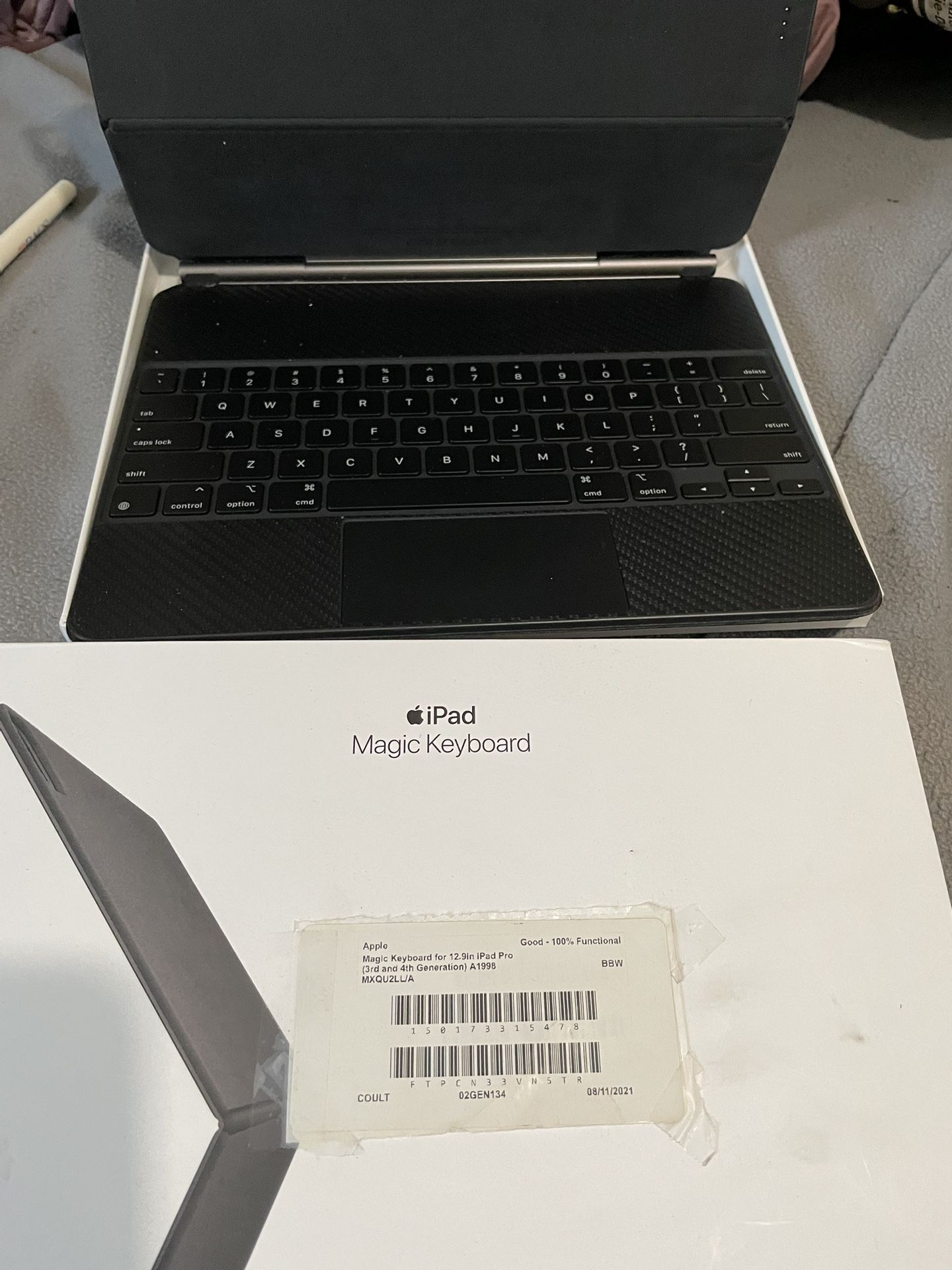 iPad Magic Keyboard With Trackpad