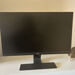 BenQ 24” IPS Monitor (GW2480) + HDMI cable