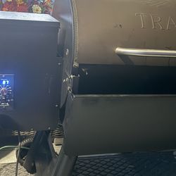 Traeger Grill W Cover Pellet 
