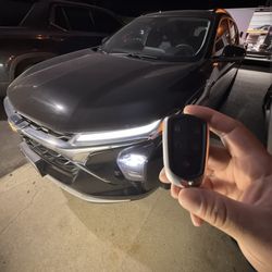 Car keys/Fobs/Llaves De Autos