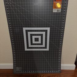 Cutting/Sewing Mat For Quilting, Scrapbooking, Crafts