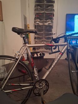 Trek r1000