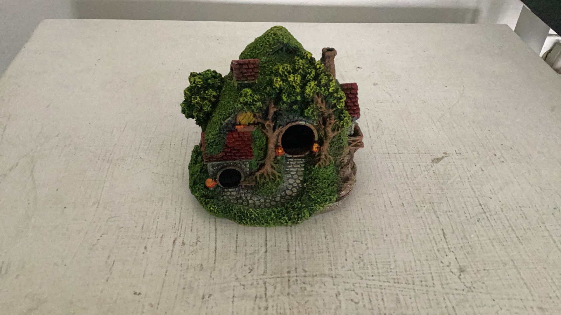 Small Aquarium Decor