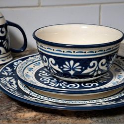 BOBBY FLAY MARBELLA 4-PIECE DINNERWARE SET 