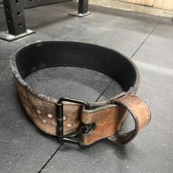 Pioneer Fit 10MM Lifting Belt (Size Medium) with Pioneer Cut