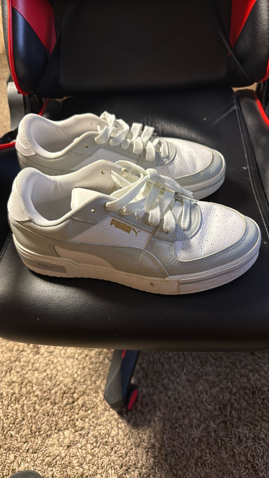 Tennis Shoes