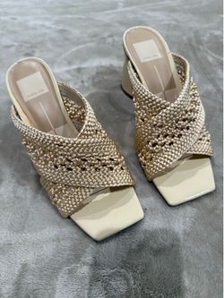Dolce vita sandals