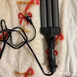 HAIR CRIMPER REVELON