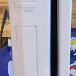 Nintendo Wii Console with 1 Game - White