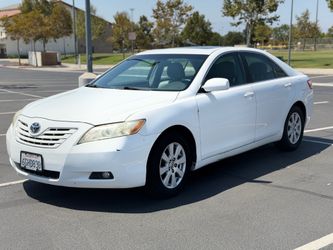 09’ Toyota Camry XLE 110k Miles