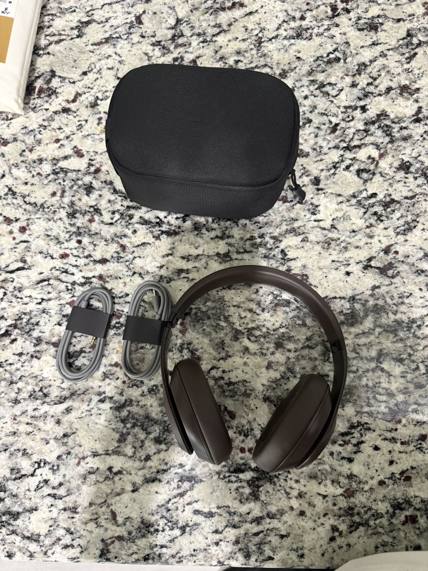 Beats Studio Pro