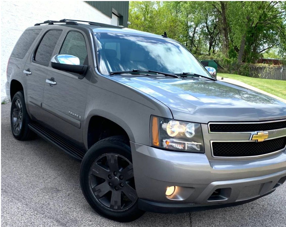 Excellent. Chevrolet Tahoe 2007 LTZ SUV Great Wheels