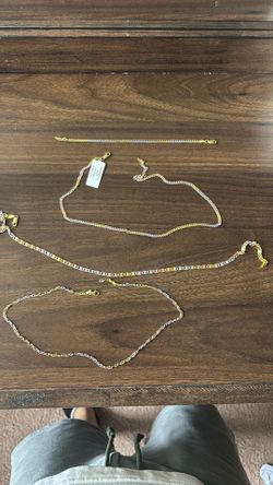 Tri color chains and bracelet set