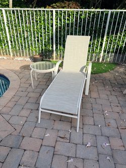 Outdoor Patio Chaise Lounge Chair and Dining set