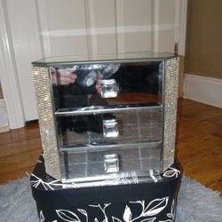Mirrored Jewelry Box/ Mini Drawers With Bling Read Description 