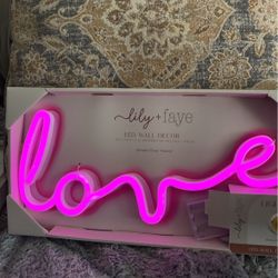 #led #wall #decor #light #love #girl