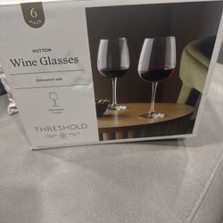 Threshold Hutton Wine Glasses