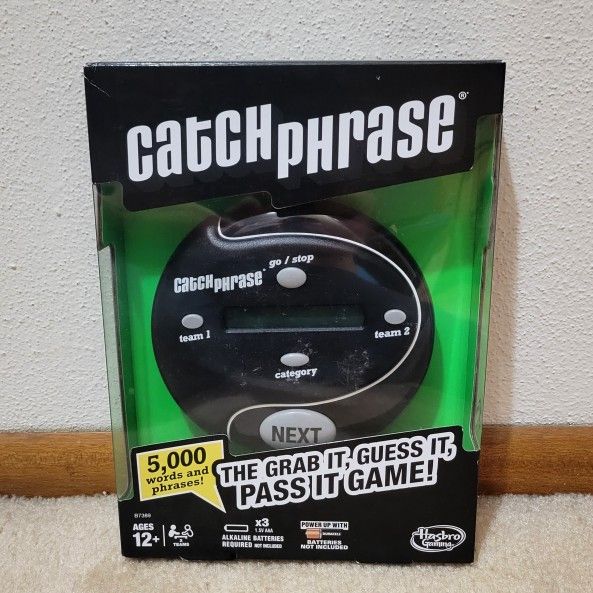 Hasbro Gaming Catch Phrase - NEW