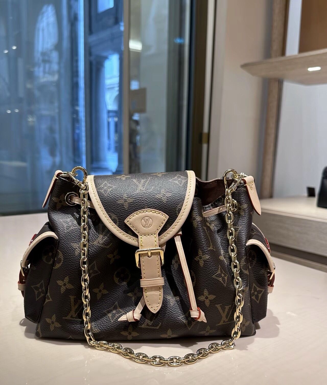 Fashionable Shoulder Bag