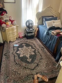 Full room with items