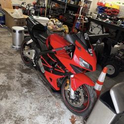 Honda Cbr 600rr 2004. Second Owner 14,000milles
